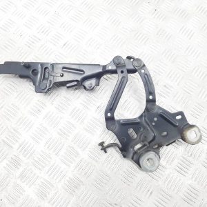 Петля капота BMW X1 F48 2 (2015 - 2019)