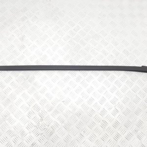 Молдинг стекла лобового BMW 2 F45/F46 1 (2014 - 2018)