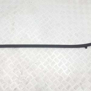 Молдинг стекла лобового BMW 2 F45/F46 1 (2014 - 2018)