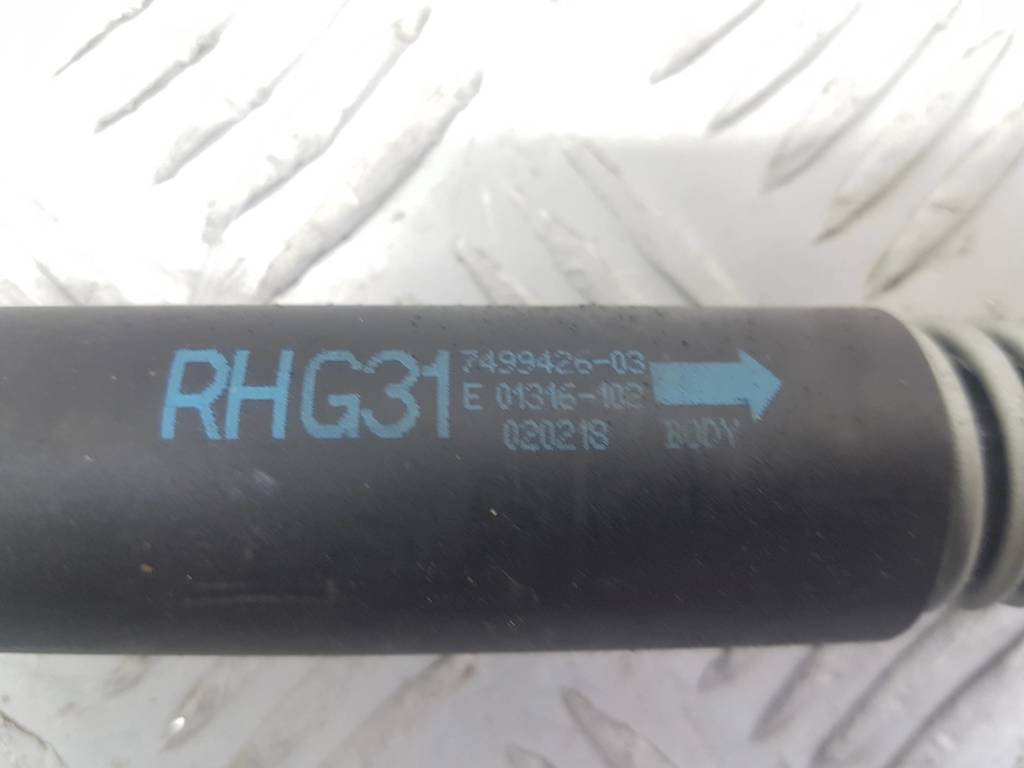 186808