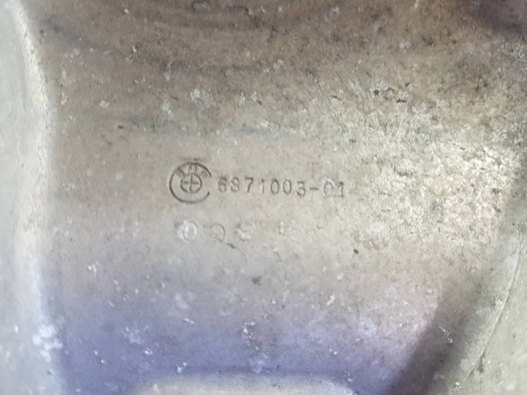 187699