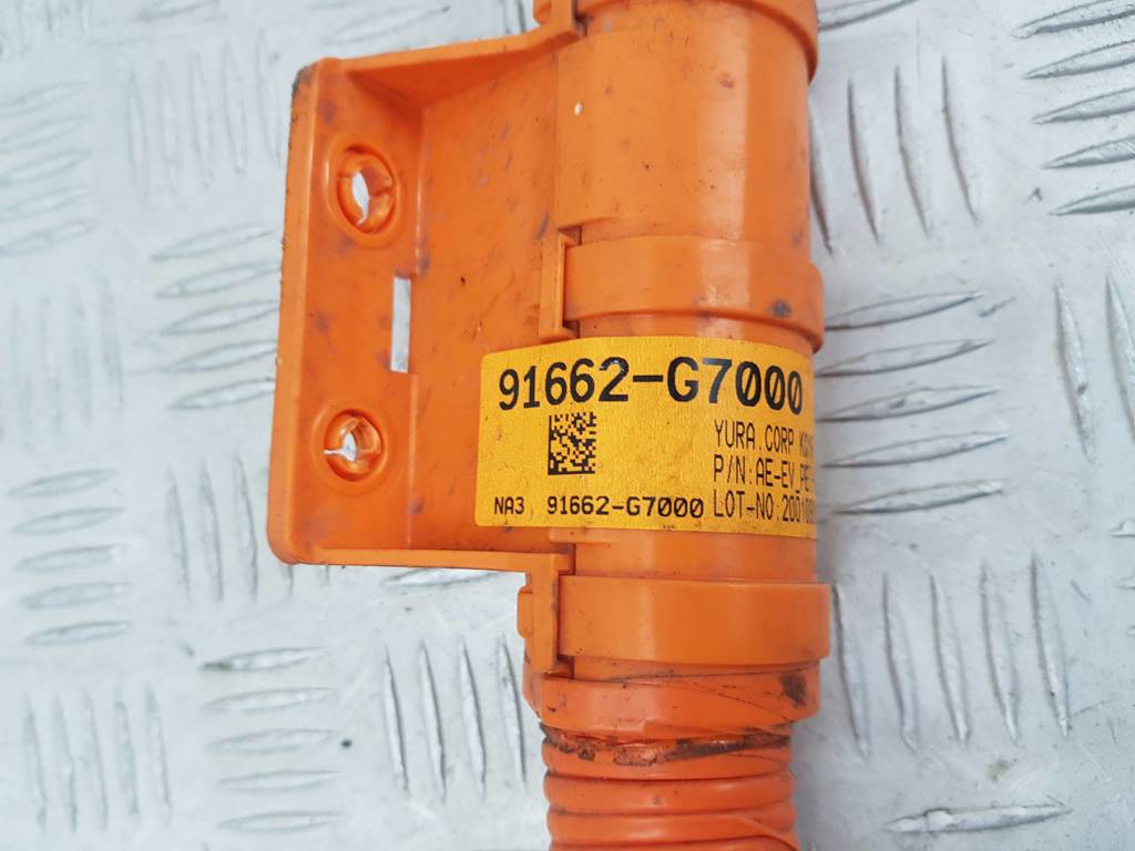 193250