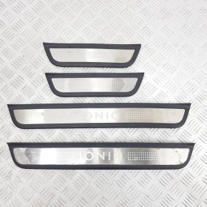 Накладка на порог Hyundai Ioniq 1 (2016 - 2022)