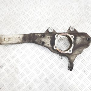 Кулак поворотный левый BMW X5 F15 3 (2013 - 2018)