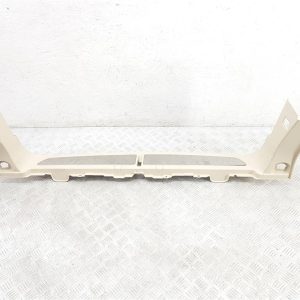 Накладка внутренняя на заднюю панель кузова (багажника) BMW 5 G30/G31 7 (2016 - 2020)