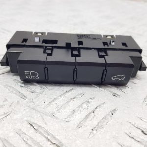 Кнопка открытия багажника Lexus NX 1 (2014 - 2022)
