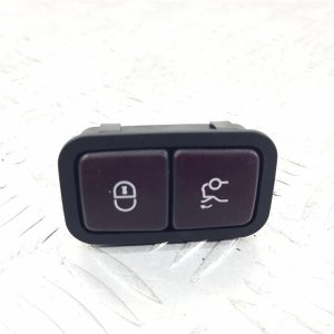 Кнопка открытия багажника Mercedes CLS C257 3 (2017 - 2021)