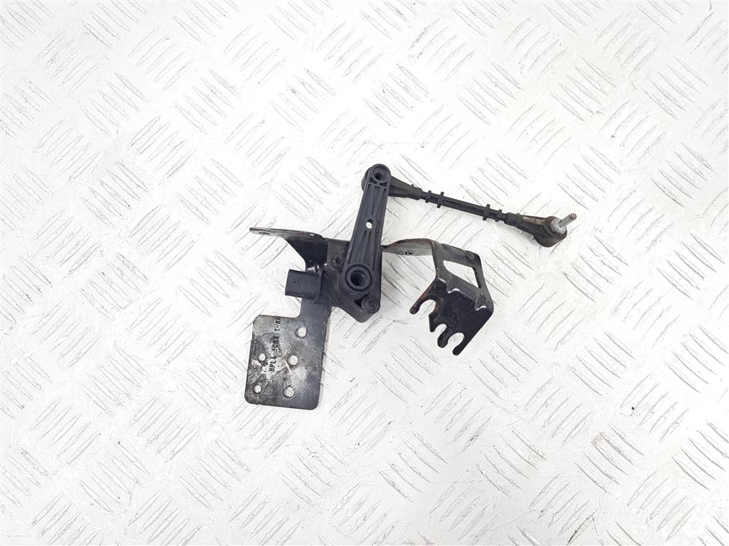 208570