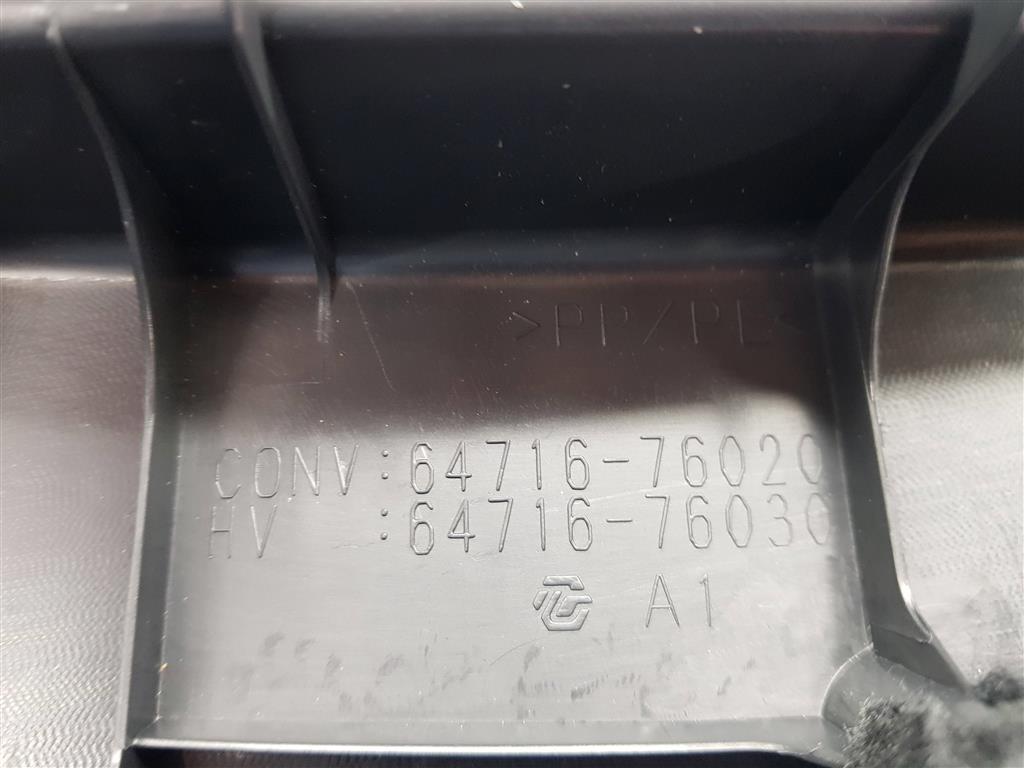 210896