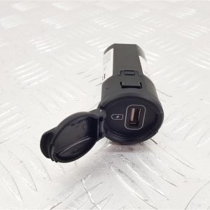 Разъем AUX / USB Hyundai Santa Fe 4 (2018 - 2020)