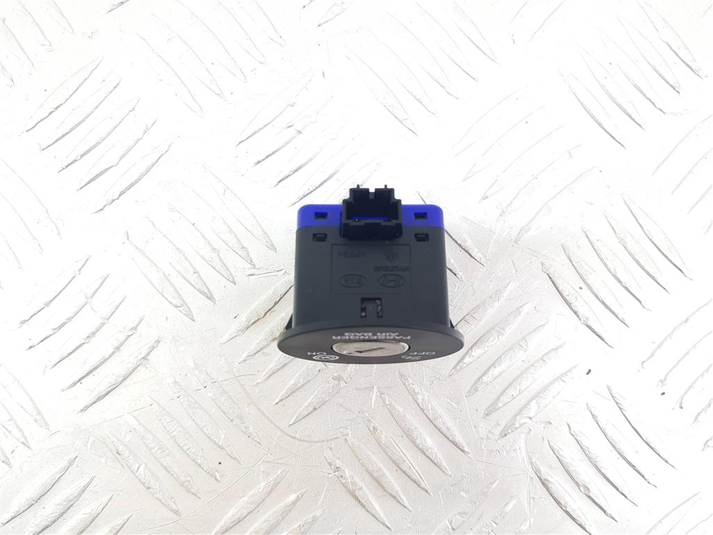 216836