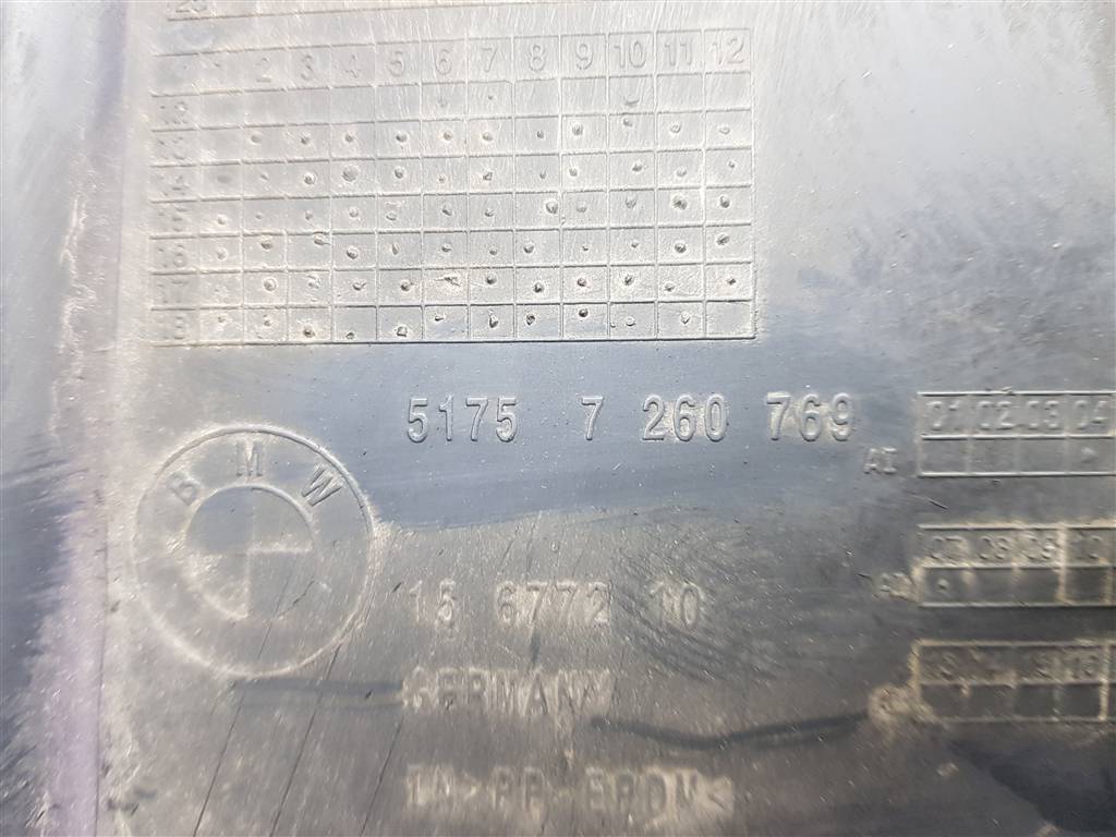 218779