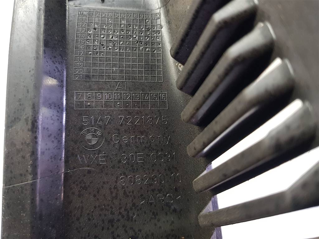 220263