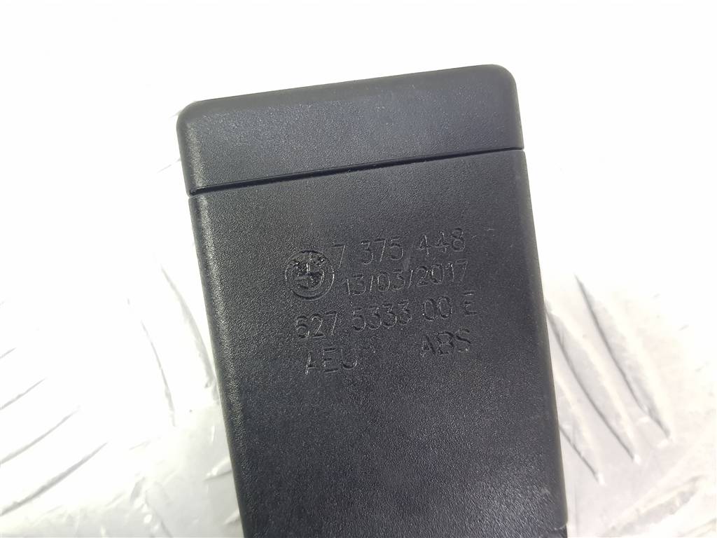 220304