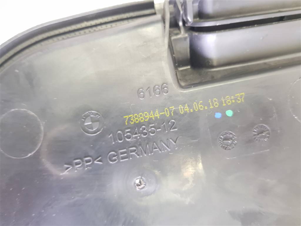 220573