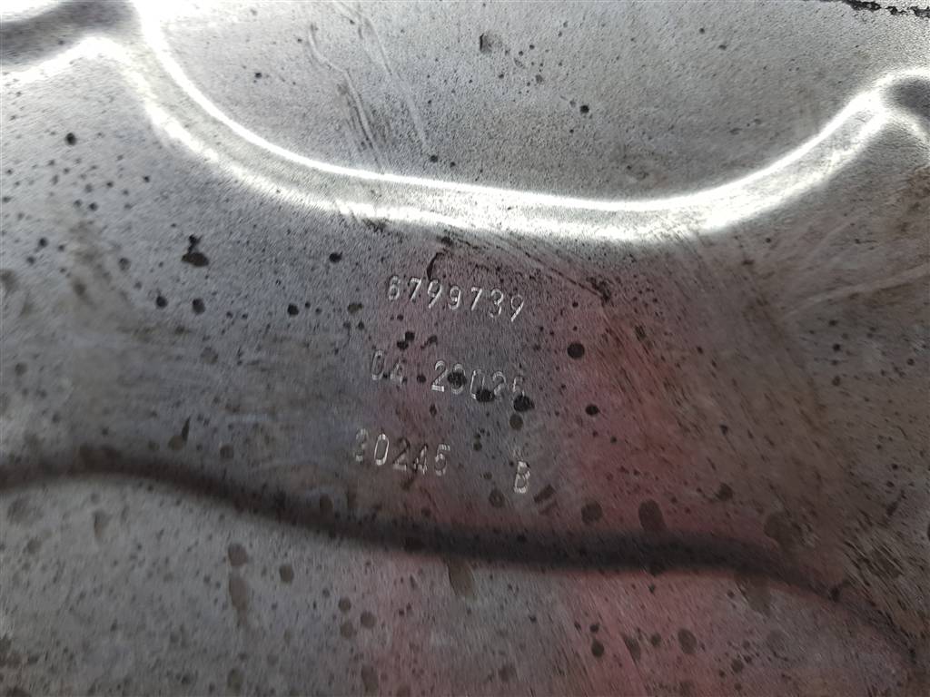 222063