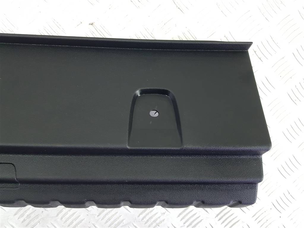 223004