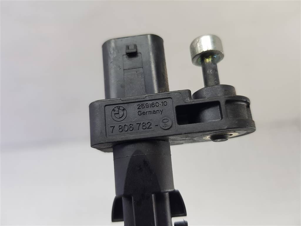 224957