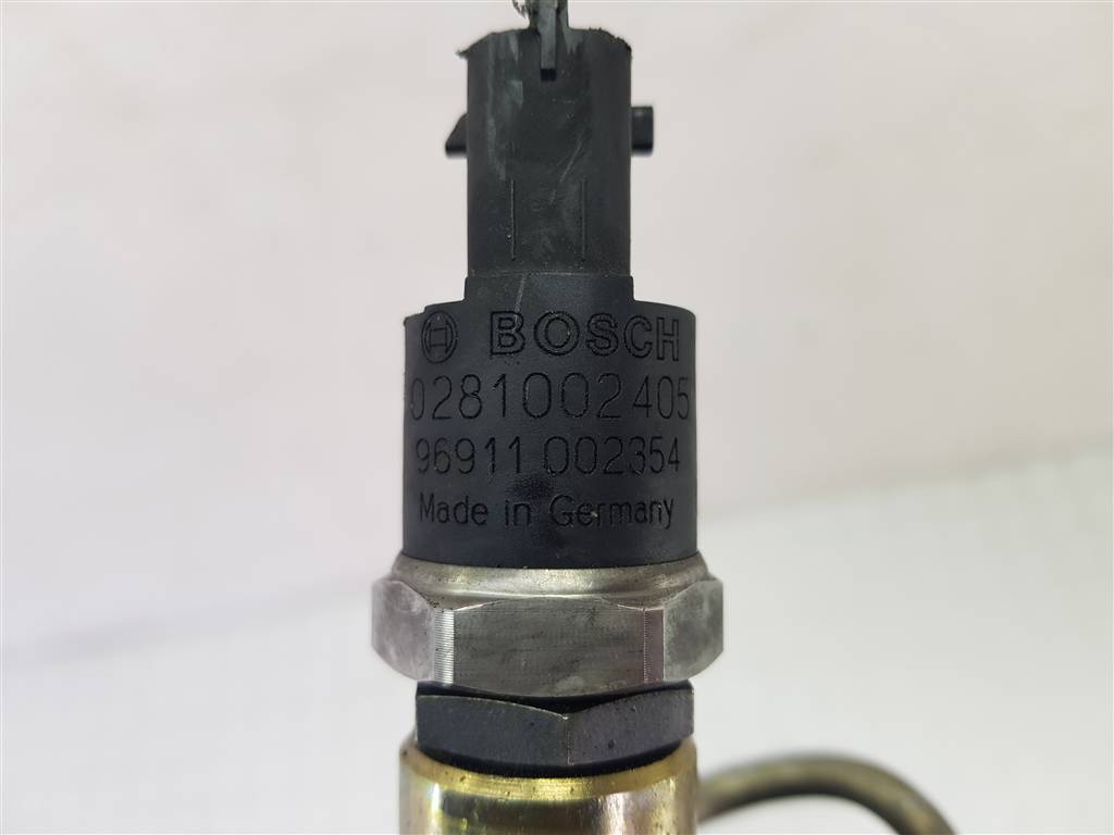 225121