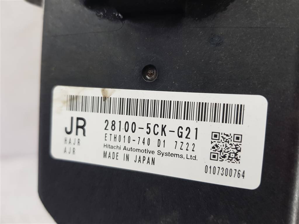 225586
