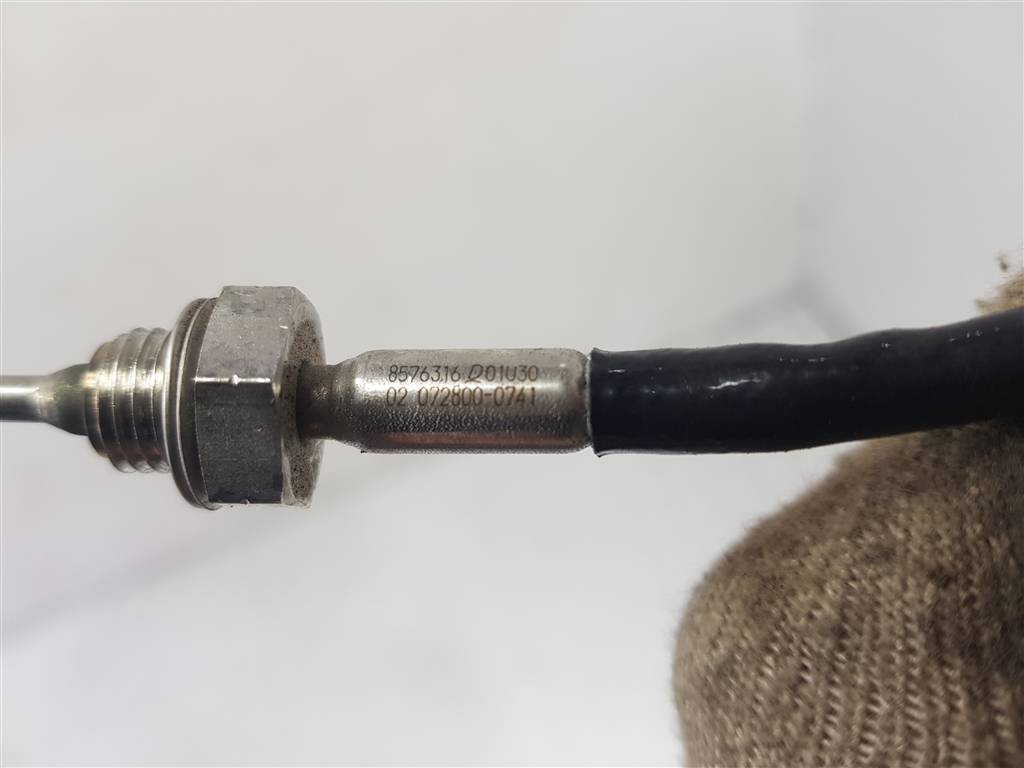 225614