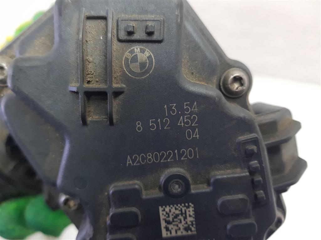 226045