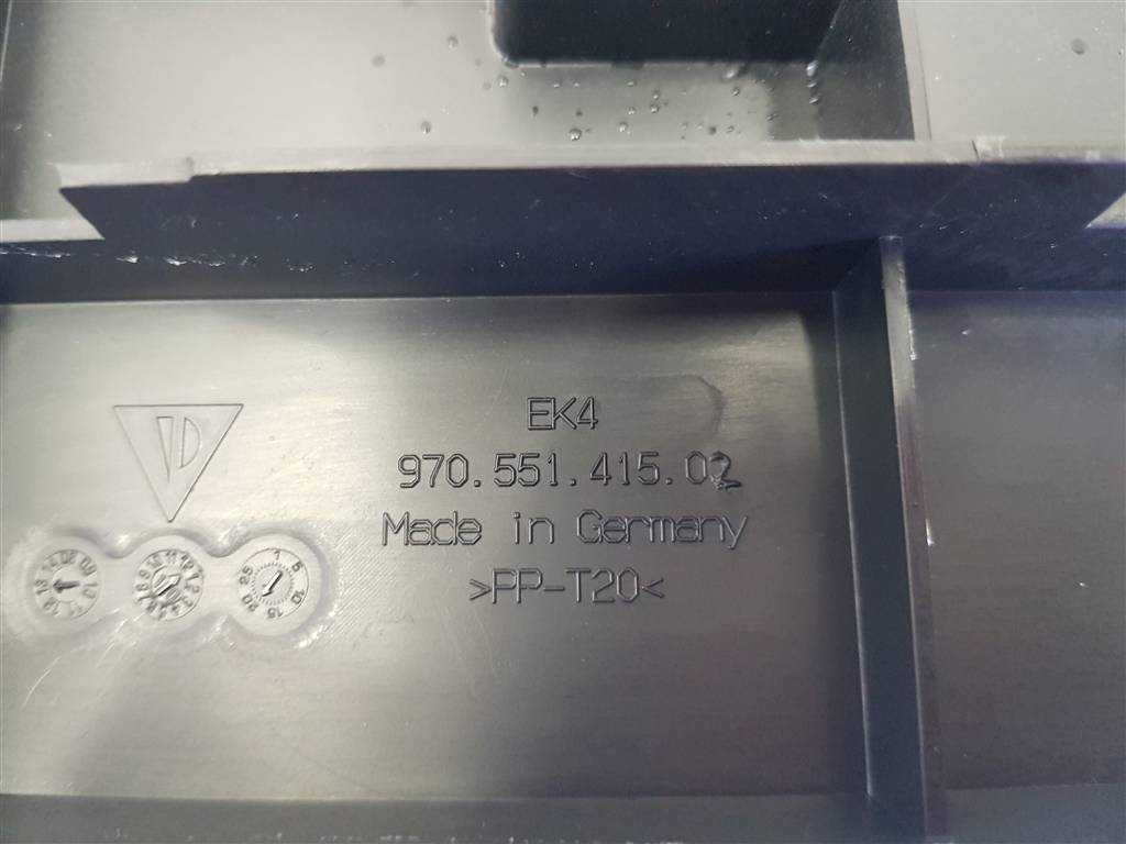 226421