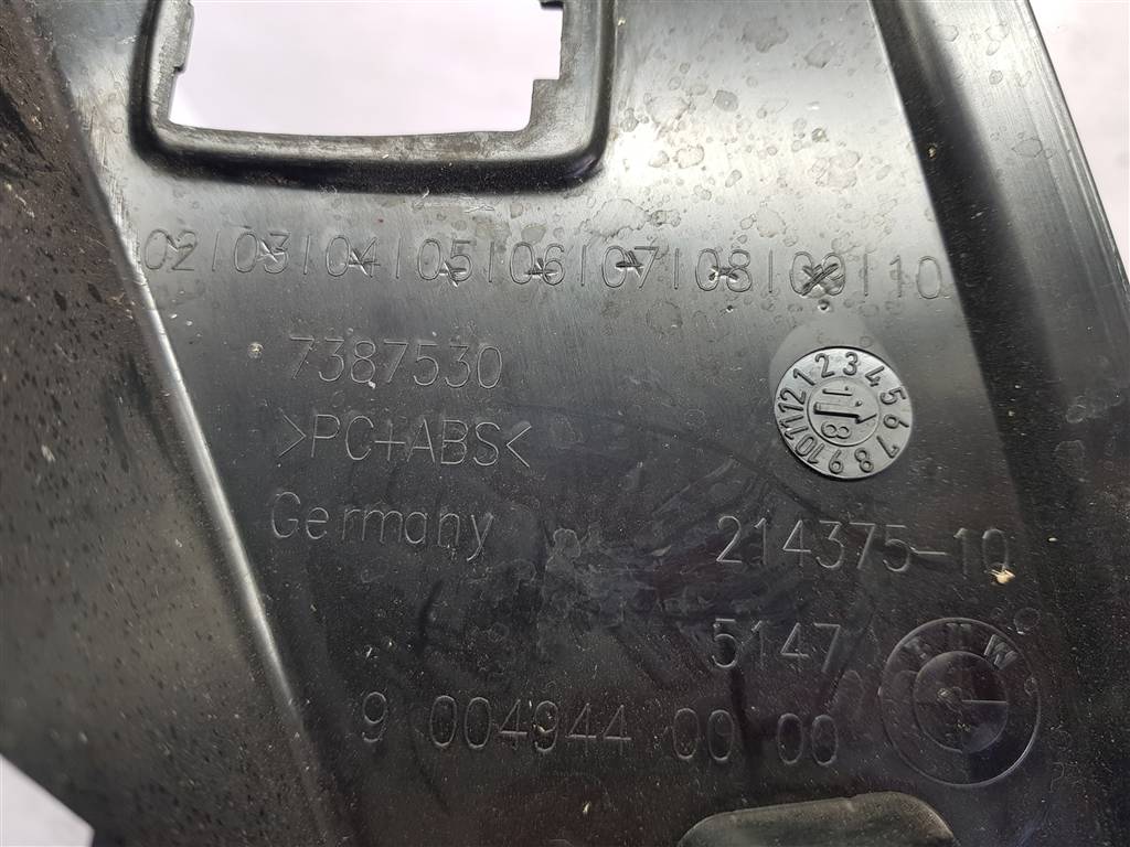 226826