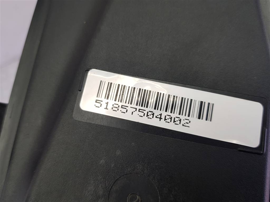 226863