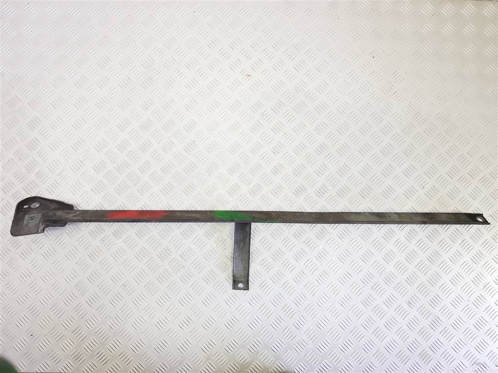 226882