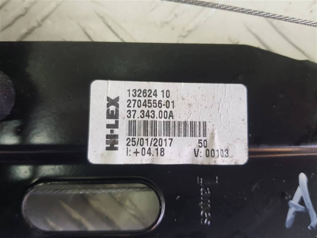 228586