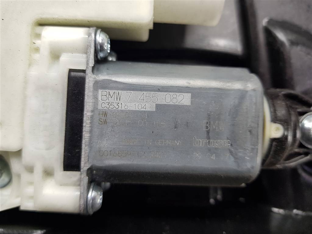 229045