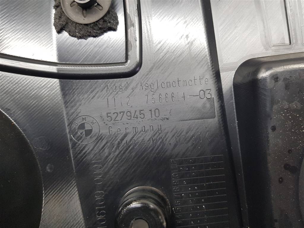 230600