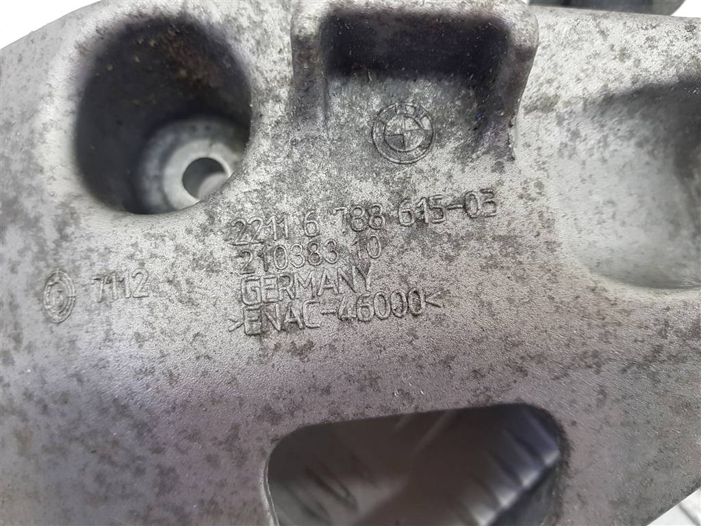 232305