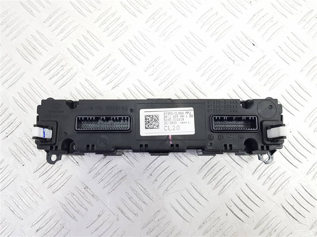 233648