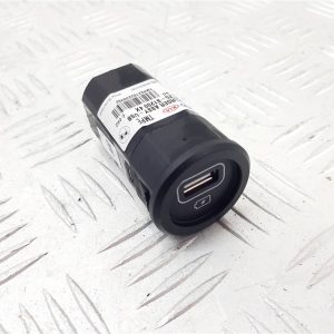 Разъем AUX / USB Hyundai Santa Fe 4 поколение [рестайлинг] (2020-2023)