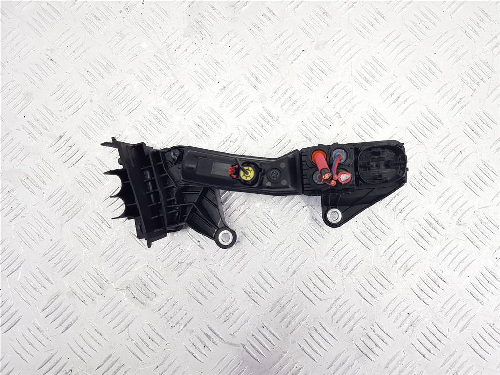 243086