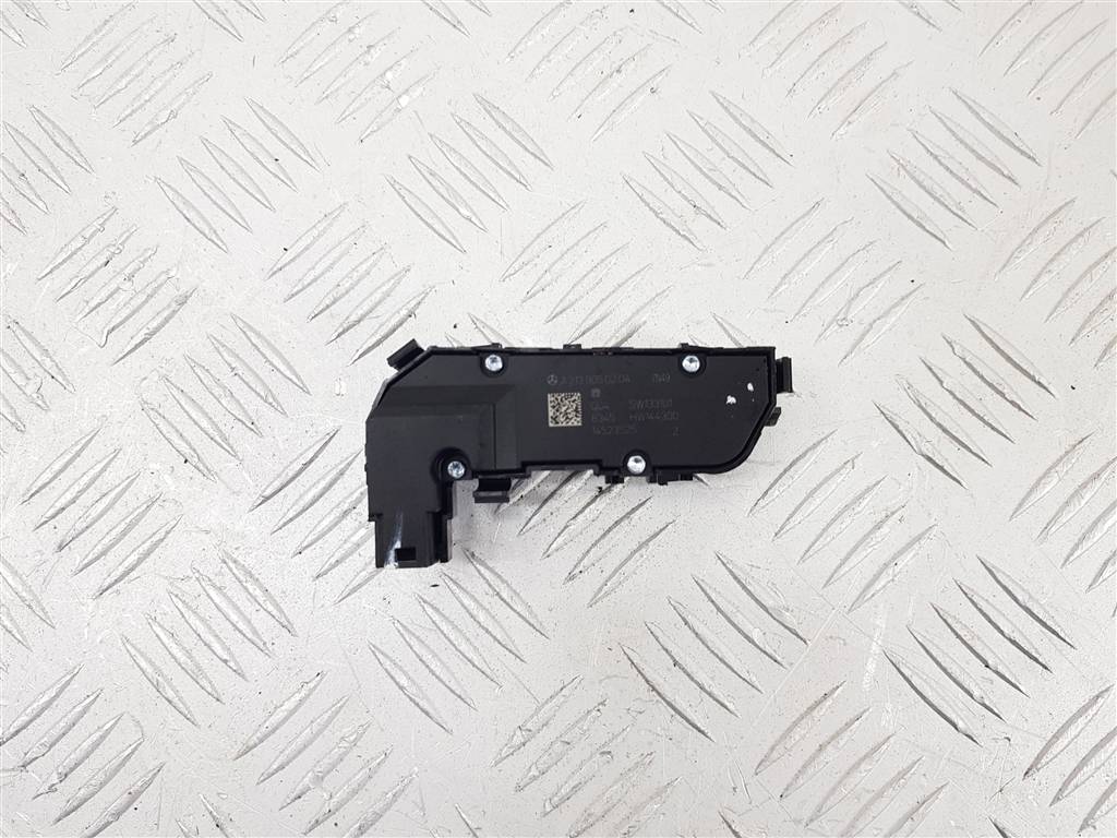 243305