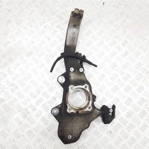 Кулак поворотный правый BMW X5 F15 3 (2013 - 2018)