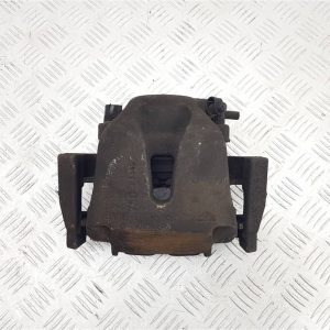Суппорт передний правый BMW X5 F15 3 (2013 - 2018)