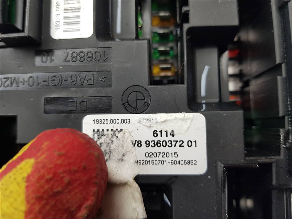 245833