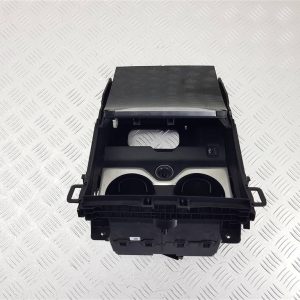 Подстаканник BMW X7 G07 1 поколение (2018-2024)