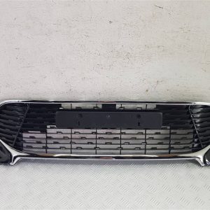 Решетка радиатора Toyota Camry XV50 [рестайлинг] (2014-2017)