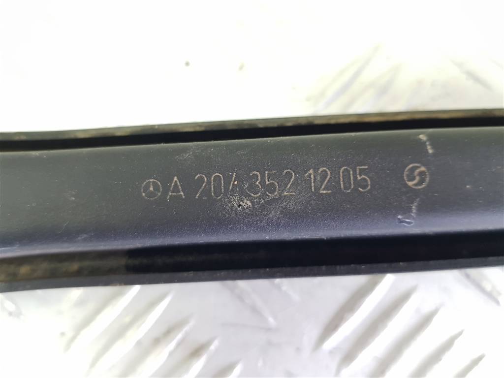253231