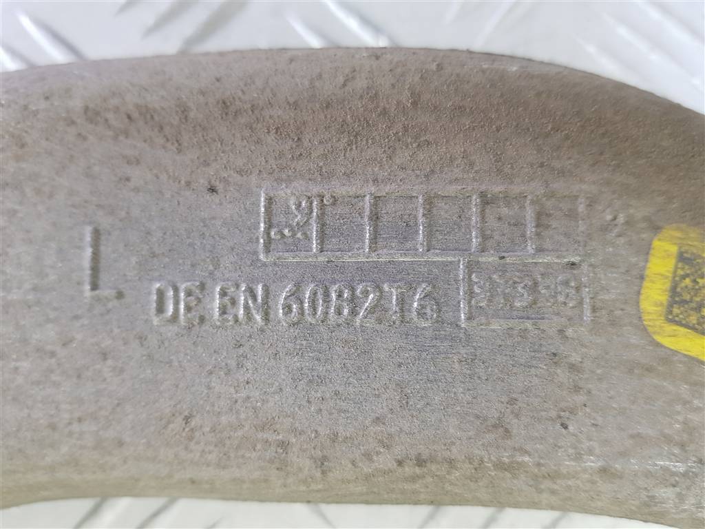 253677