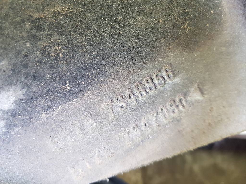 253867