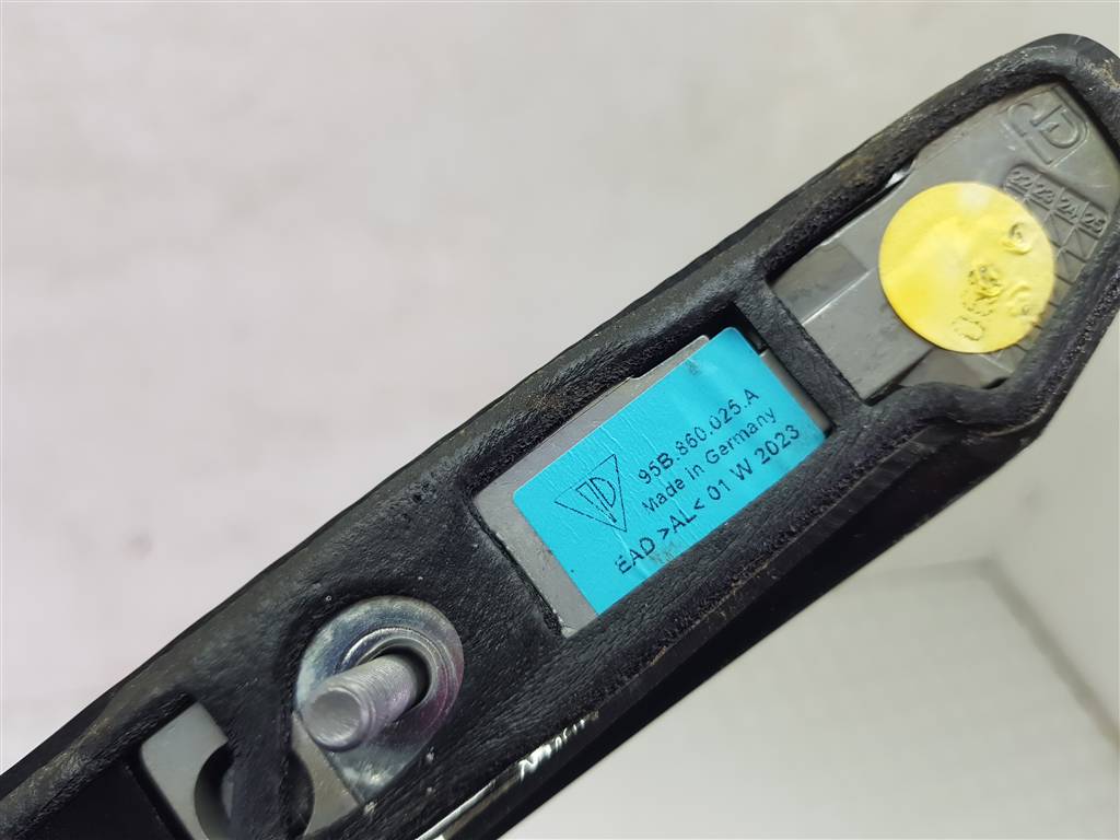 255817