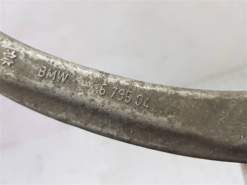 256301