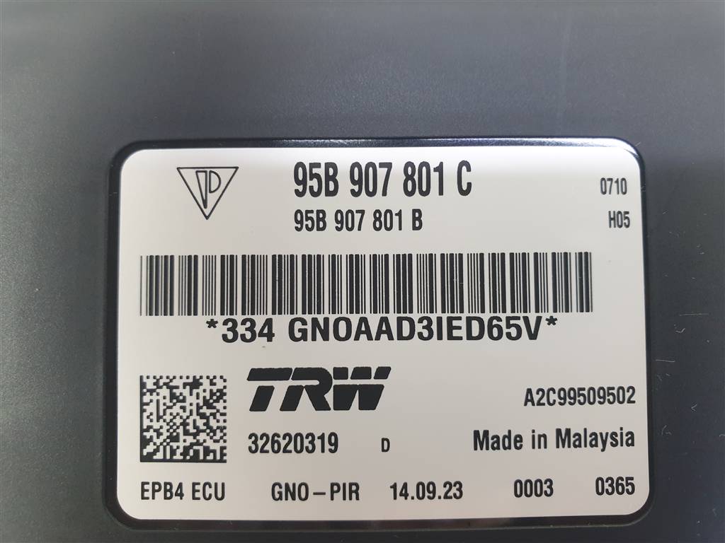 256563