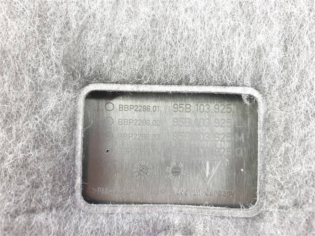 256643